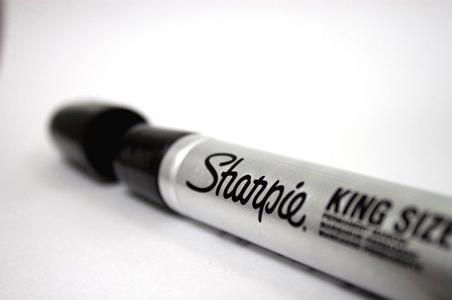 make your own dildo using sharpie marker pen